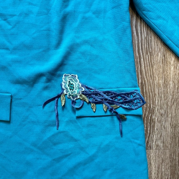 Iren Klairie Cowl Neck Floral dress - Picture 4 of 8